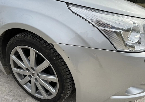 Toyota Avensis cena 27000 przebieg: 223470, rok produkcji 2009 z Łomianki małe 326